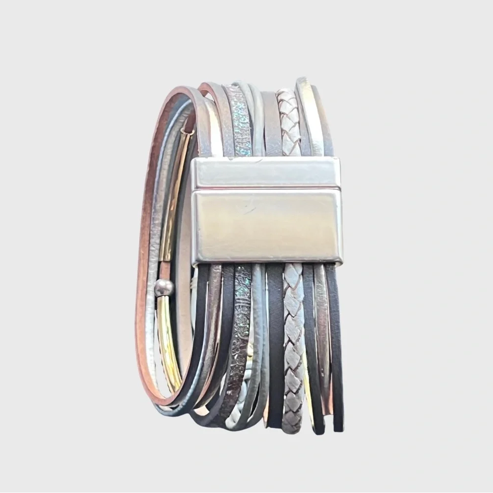 Elegant Multi-Layered Bracelet with Gold and Silver Accents - Picture 4 of 6